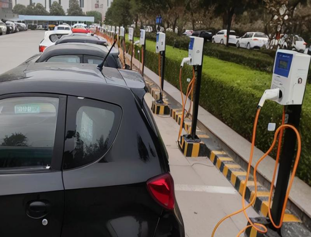 谁能问鼎？最受接待的着名电动汽车换电柜品牌盘货